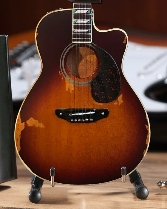 TK-381 AXE Toby Keith Sunburst  Acoustic Miniature