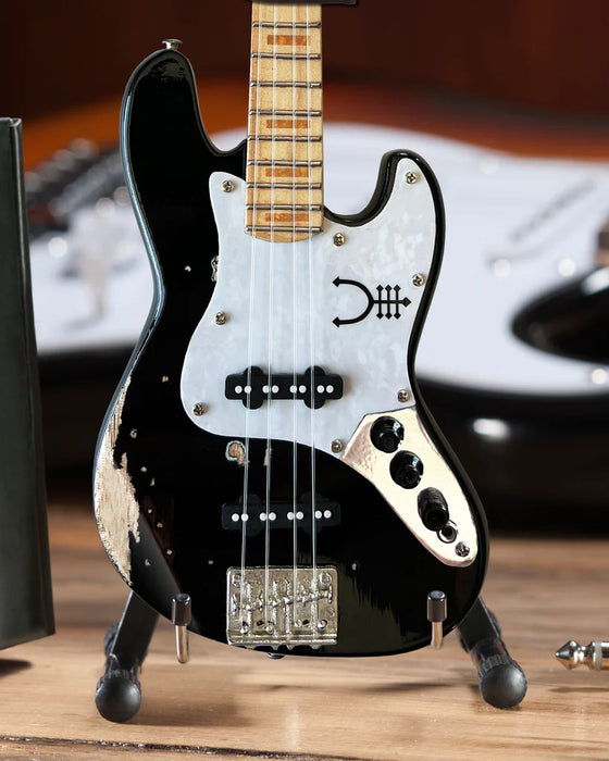 FJ-006 Axe Fender Getty Lee Mini Bass Guitar