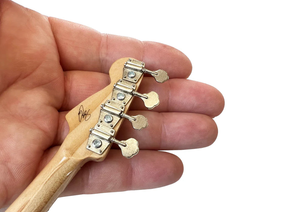 FJ-006 Axe Fender Getty Lee Mini Bass Guitar